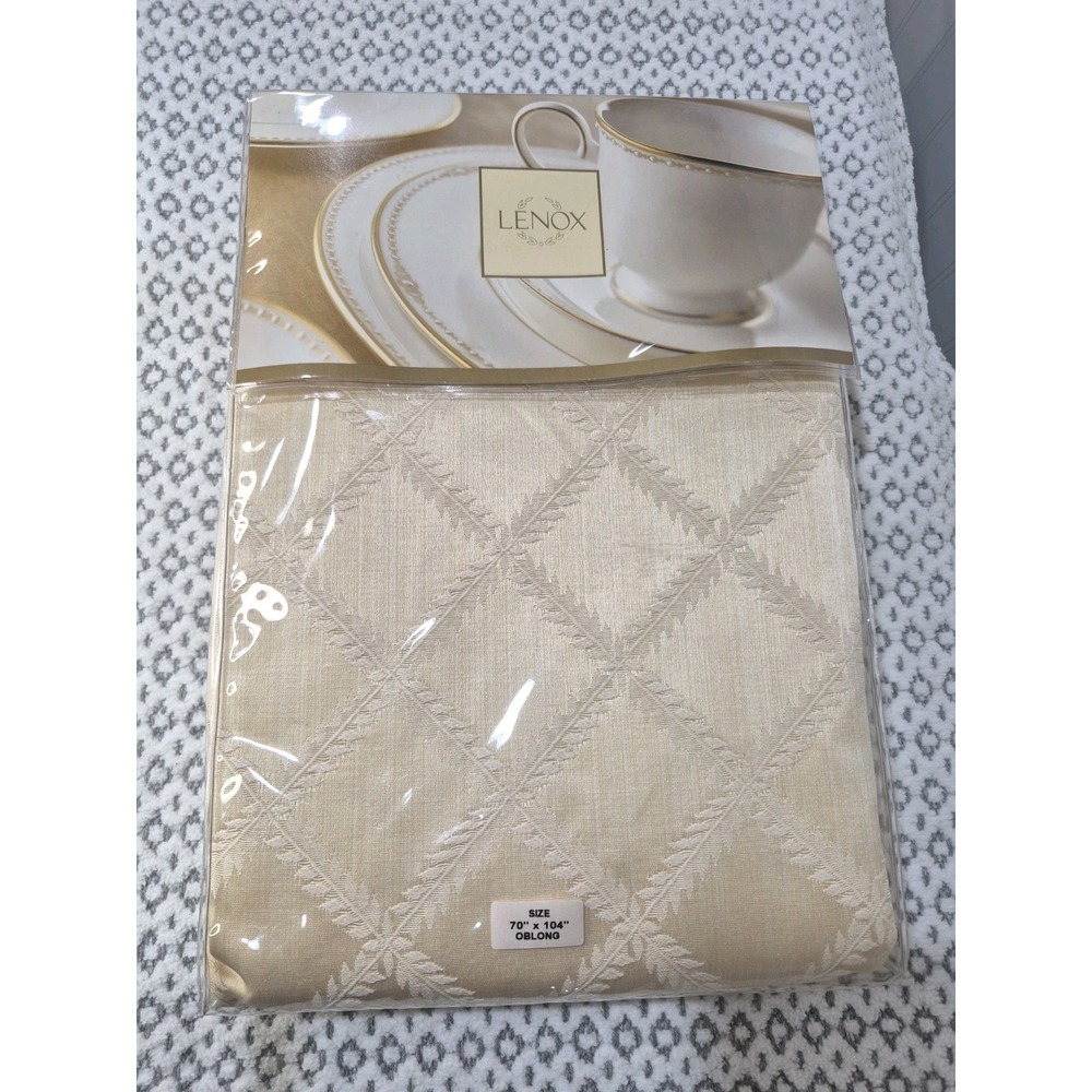 Lenox Tablecloth 70" x 104" Oblong Laurel Leaf Ivory - NEW
